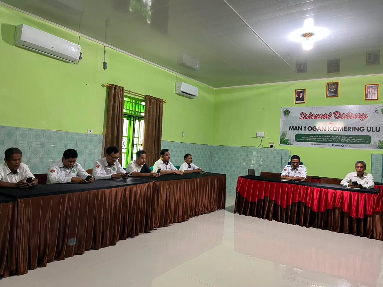 Kepala MAN 1 OKU Pimpin Rapat Pembinaan Pegawai ASN dan Non-ASN