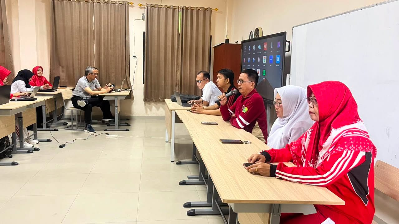 Samakan Visi Pembelajaran Kelas Digital, MAN 1 OKU Gelar Sharing Bersama PIC dan Guru Kelas Digital