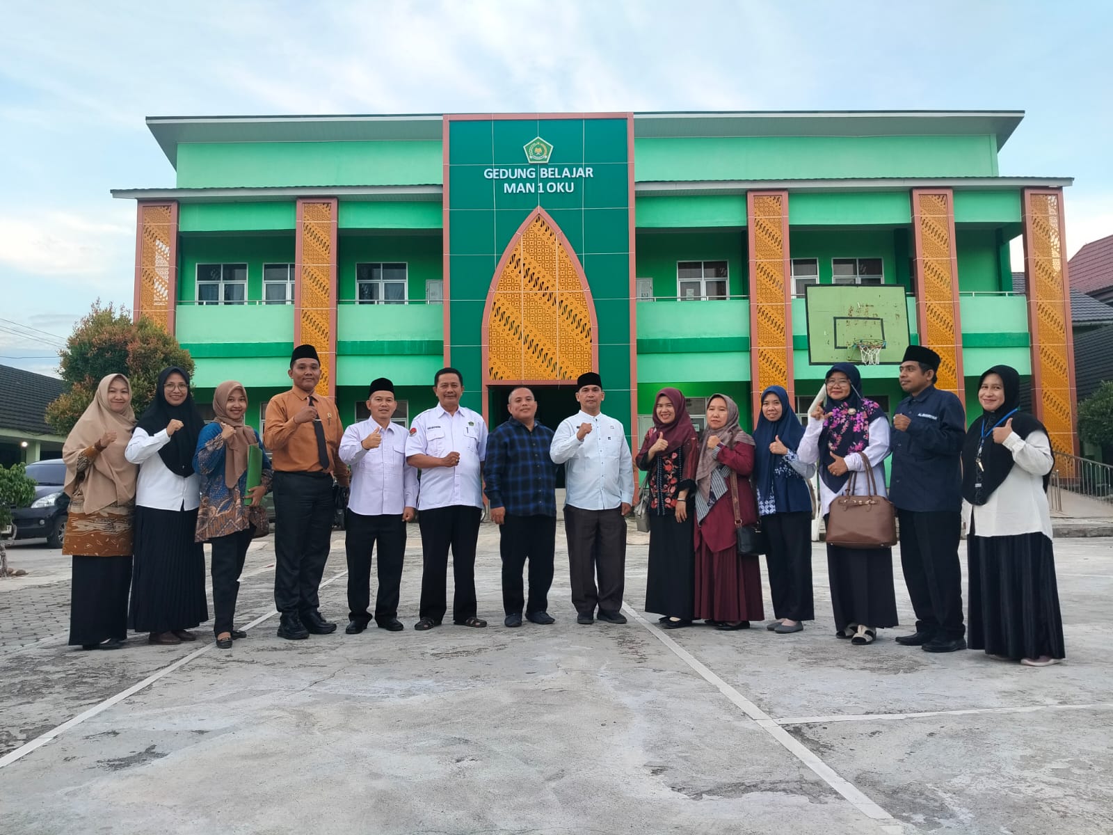 Tim EMIS Kanwil Kemenag Sumsel Laksanakan Monitoring dan Evaluasi di MAN 1 OKU