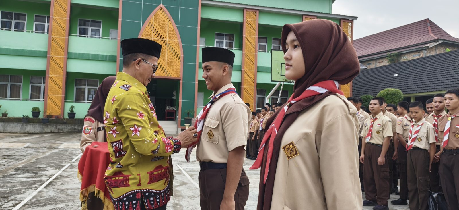 MAN 1 OKU Gelar Apel Pembukaan ASAS Genap Tahun Pelajaran 2025/2026